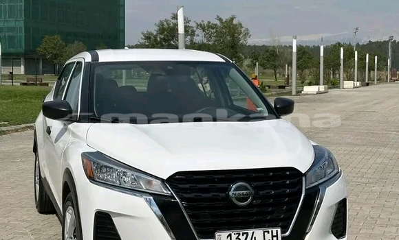 Buy Used Nissan Kix White Car in Batumi in Ajaria Buy Used Nissan Kix White Car in Batumi in Ajaria