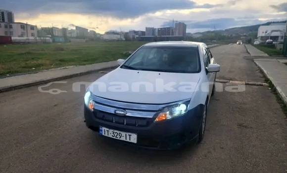 Buy Used Toyota Avalon White Car in Bihvinta in Abhasia Buy Used Toyota Avalon White Car in Bihvinta in Abhasia