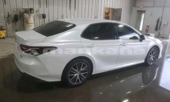 Buy Used Toyota Camry White Car in Batumi in Ajaria Buy Used Toyota Camry White Car in Batumi in Ajaria