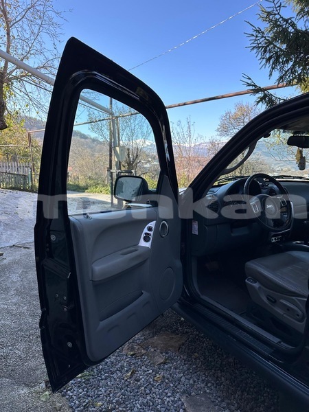 Big with watermark jeep cherokee samche zhavaheti ahalcihe 7189