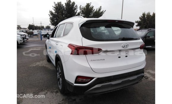 Buy Import Hyundai Santa Fe White Car in Import - Dubai in Abhasia Buy Import Hyundai Santa Fe White Car in Import - Dubai in Abhasia