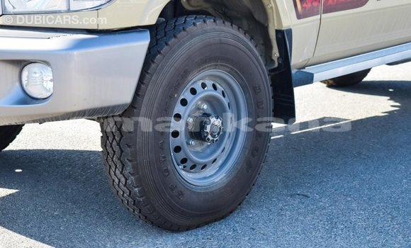 Buy Import Toyota Land Cruiser Beige Car in Import - Dubai in Abhasia Buy Import Toyota Land Cruiser Beige Car in Import - Dubai in Abhasia
