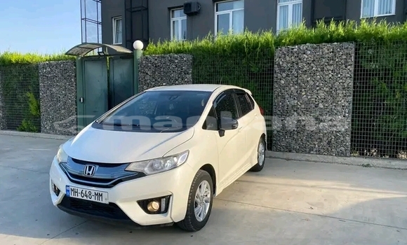 Buy Used Honda FIT White Car in Batumi in Ajaria Buy Used Honda FIT White Car in Batumi in Ajaria