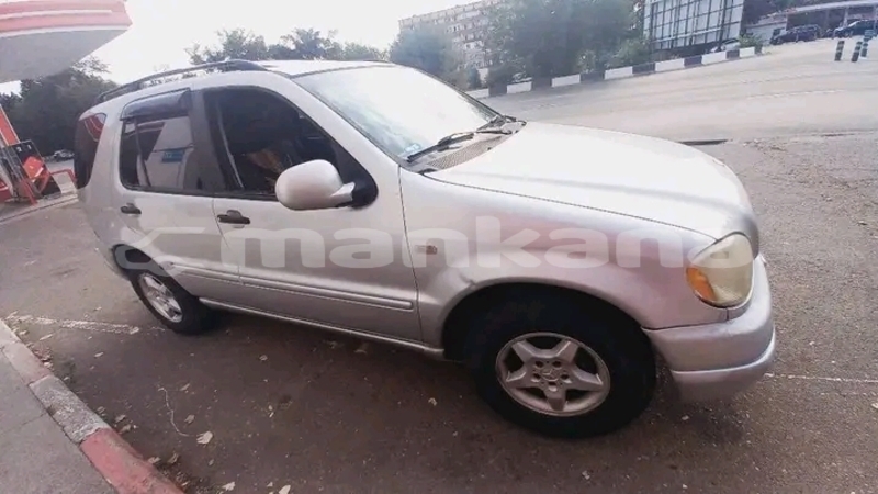 Big with watermark mercedes benz 270d ajaria batumi 7616