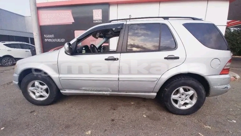 Big with watermark mercedes benz 270d ajaria batumi 7616