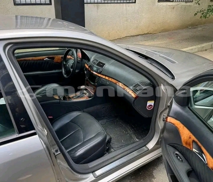 Big with watermark mercedes benz 270d ajaria batumi 7653