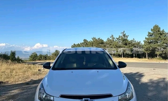 Buy Used Chevrolet Cruze White Car in Batumi in Ajaria Buy Used Chevrolet Cruze White Car in Batumi in Ajaria