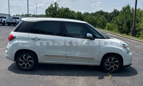 Buy Used Honda FIT White Car in Bagdadi in Imereti Buy Used Honda FIT White Car in Bagdadi in Imereti