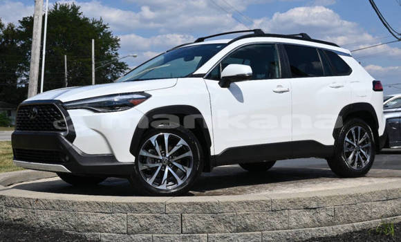 Buy Used Toyota Corolla Cross White Car in Tbilisi in Tbilisi
