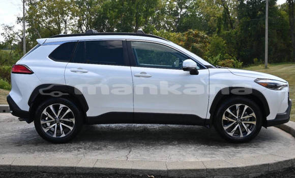 Buy Used Toyota Corolla Cross White Car in Tbilisi in Tbilisi Buy Used Toyota Corolla Cross White Car in Tbilisi in Tbilisi