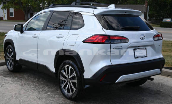 Buy Used Toyota Corolla Cross White Car in Tbilisi in Tbilisi Buy Used Toyota Corolla Cross White Car in Tbilisi in Tbilisi