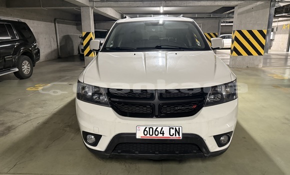 Buy Import Dodge Journey White Car in Tbilisi in Tbilisi Buy Import Dodge Journey White Car in Tbilisi in Tbilisi