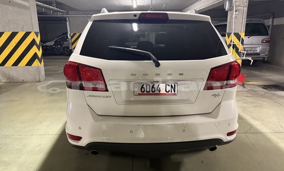 Buy Import Dodge Journey White Car in Tbilisi in Tbilisi Buy Import Dodge Journey White Car in Tbilisi in Tbilisi