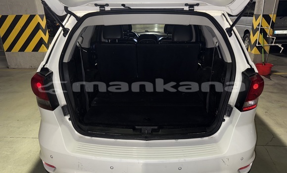 Buy Import Dodge Journey White Car in Tbilisi in Tbilisi Buy Import Dodge Journey White Car in Tbilisi in Tbilisi
