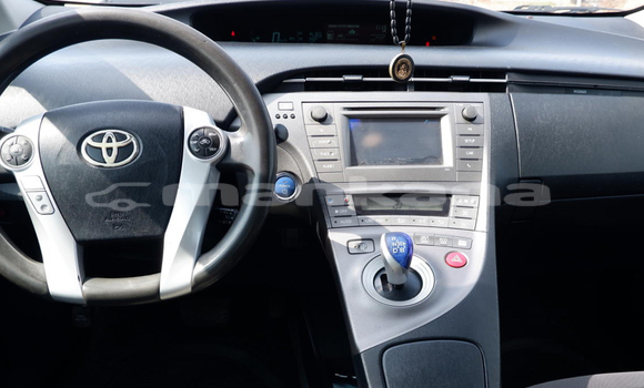 Buy Used Toyota Prius White Car in Tbilisi in Tbilisi Buy Used Toyota Prius White Car in Tbilisi in Tbilisi