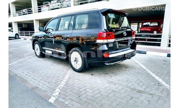 Buy Import Toyota Land Cruiser Black Car in Import - Dubai in Abhasia Buy Import Toyota Land Cruiser Black Car in Import - Dubai in Abhasia
