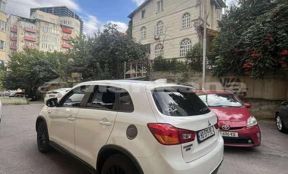 Buy Used Mitsubishi Outlander White Car in Tbilisi in Tbilisi Buy Used Mitsubishi Outlander White Car in Tbilisi in Tbilisi