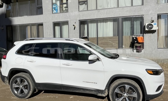 Buy Used Jeep Cherokee White Car in Rustavi in Tbilisi Buy Used Jeep Cherokee White Car in Rustavi in Tbilisi