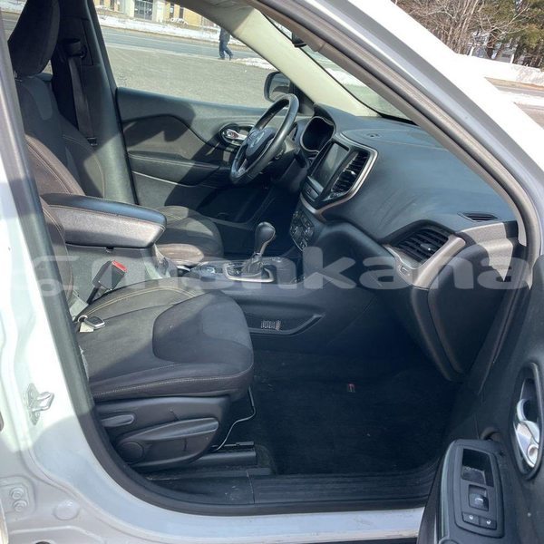 Big with watermark jeep cherokee tbilisi tbilisi 7927