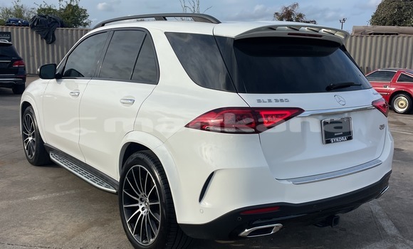 Buy Used Mercedes-Benz GLE White Car in Tbilisi in Tbilisi Buy Used Mercedes-Benz GLE White Car in Tbilisi in Tbilisi
