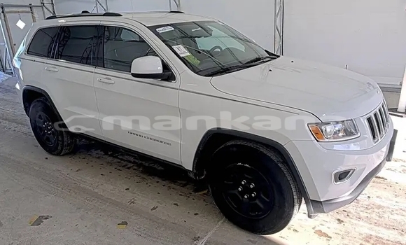 Buy Used Jeep Grand Cherokee White Car in Batumi in Ajaria Buy Used Jeep Grand Cherokee White Car in Batumi in Ajaria