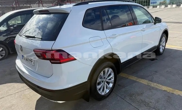 Buy Used Volkswagen Karmann-Ghia White Car in Batumi in Ajaria Buy Used Volkswagen Karmann-Ghia White Car in Batumi in Ajaria