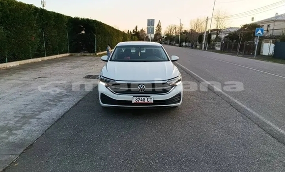 Buy Used Toyota Camry White Car in Bagdadi in Imereti Buy Used Toyota Camry White Car in Bagdadi in Imereti