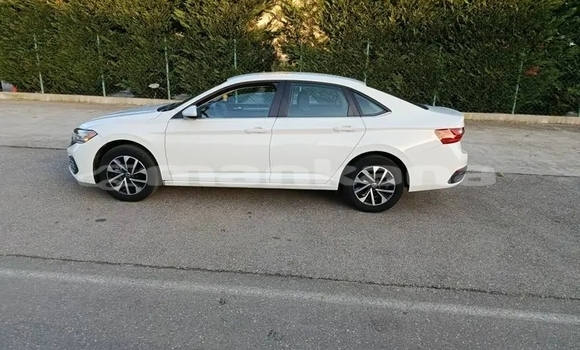 Buy Used Toyota Camry White Car in Bagdadi in Imereti Buy Used Toyota Camry White Car in Bagdadi in Imereti