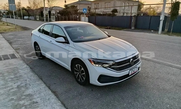 Buy Used Toyota Camry White Car in Bagdadi in Imereti Buy Used Toyota Camry White Car in Bagdadi in Imereti