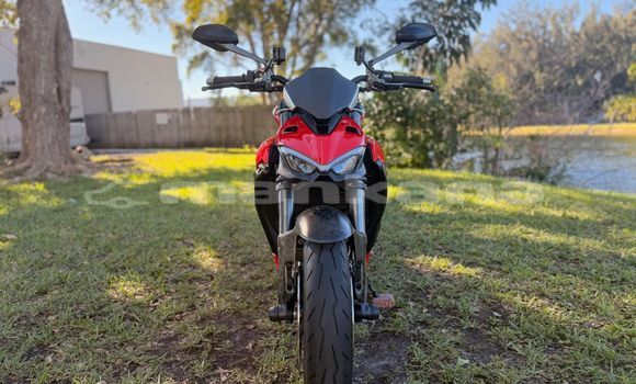 Buy Used Ducati Streetfighter Red Bike in Ahali Atoni in Abhasia Buy Used Ducati Streetfighter Red Bike in Ahali Atoni in Abhasia