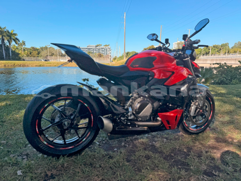 Big with watermark ducati streetfighter abhasia ahali atoni 7987