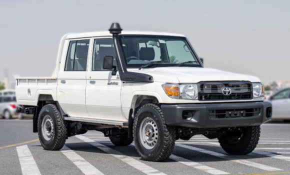 Buy Used Toyota Land Cruiser White Car in Batumi in Ajaria Buy Used Toyota Land Cruiser White Car in Batumi in Ajaria