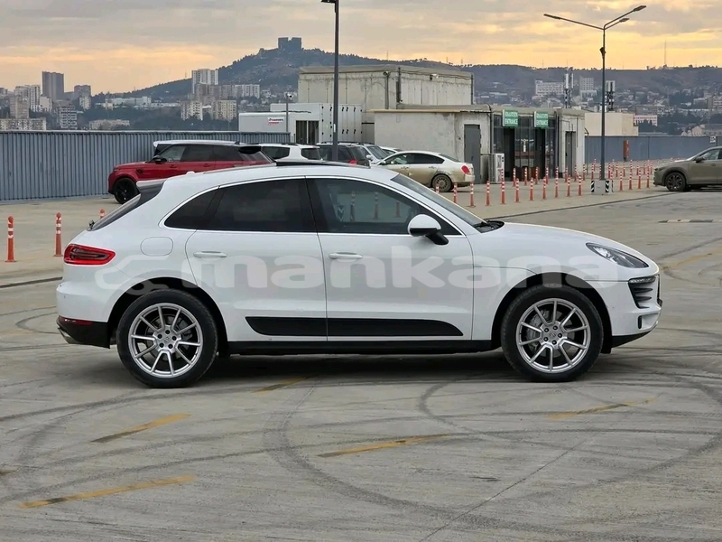 Big with watermark porsche macan imereti bagdadi 8035