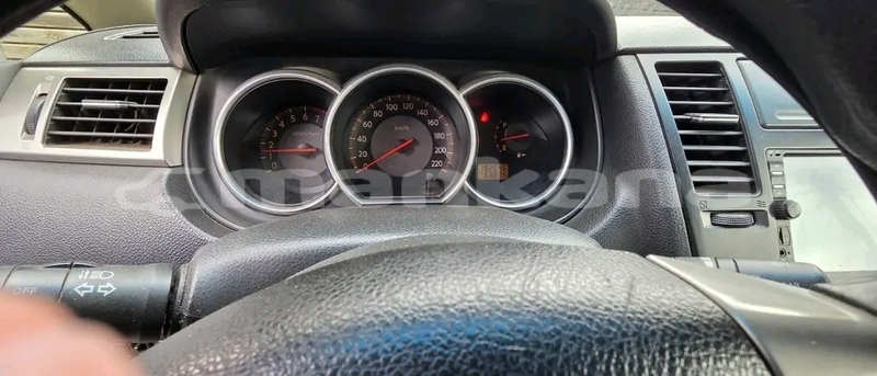 Big with watermark nissan tiida imereti bagdadi 8042