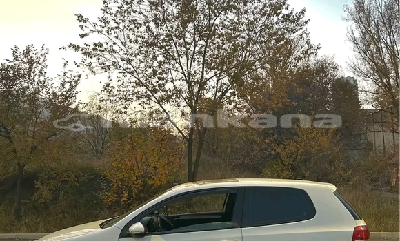 Buy Used Geo Metro White Car in Batumi in Ajaria Buy Used Geo Metro White Car in Batumi in Ajaria