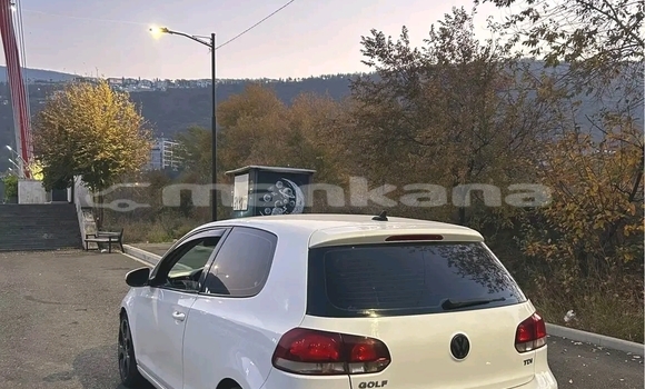 Buy Used Geo Metro White Car in Batumi in Ajaria Buy Used Geo Metro White Car in Batumi in Ajaria