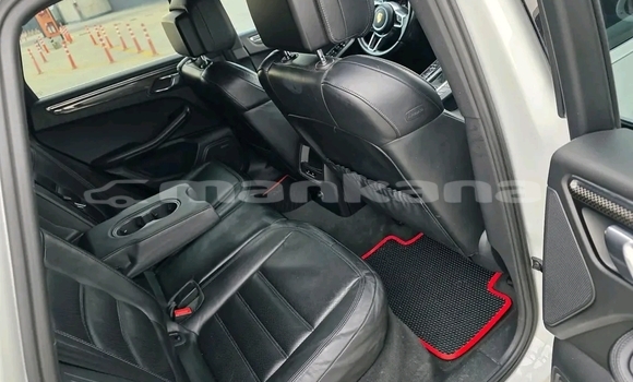 Buy Used Porsche Macan White Car in Batumi in Ajaria