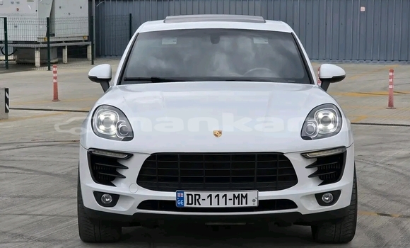 Buy Used Porsche Macan White Car in Batumi in Ajaria Buy Used Porsche Macan White Car in Batumi in Ajaria