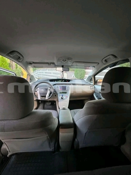 Big with watermark toyota prius ajaria batumi 8061