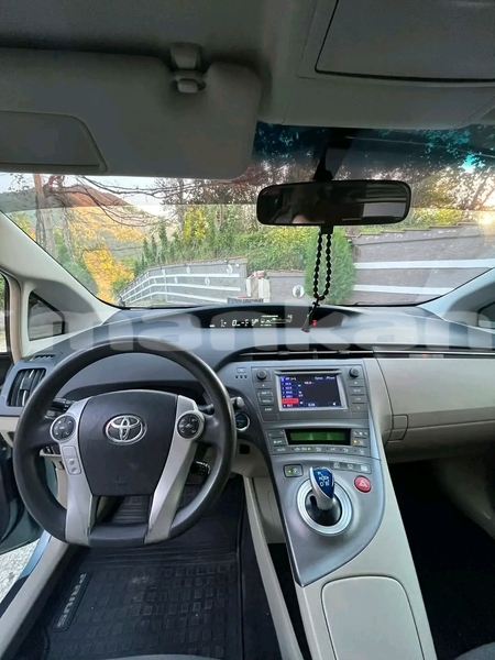 Big with watermark toyota prius ajaria batumi 8061