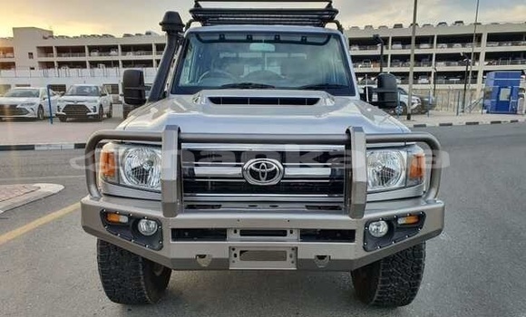 Buy Used Toyota Land Cruiser Silver Car in Tkibuli in Imereti Buy Used Toyota Land Cruiser Silver Car in Tkibuli in Imereti