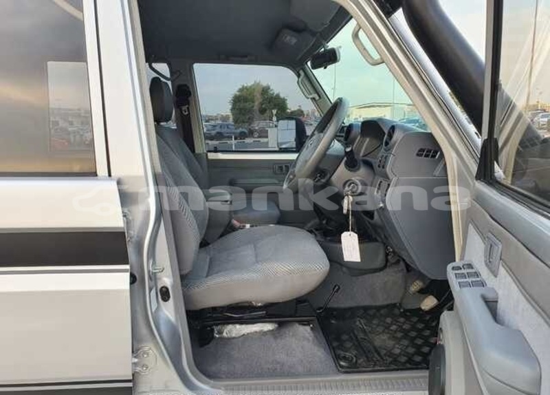 Big with watermark toyota land cruiser imereti tkibuli 8069