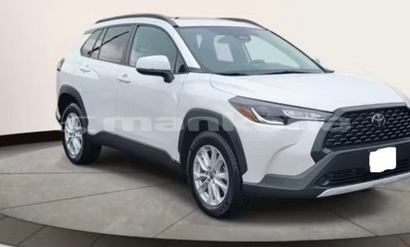 Buy Used Toyota Corolla Cross White Car in Tbilisi in Tbilisi Buy Used Toyota Corolla Cross White Car in Tbilisi in Tbilisi