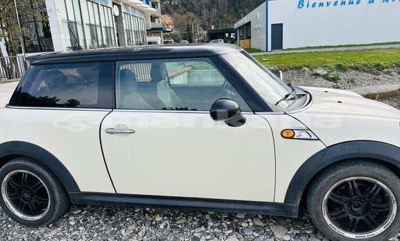 Buy Used MINI Cooper White Car in Batumi in Ajaria Buy Used MINI Cooper White Car in Batumi in Ajaria