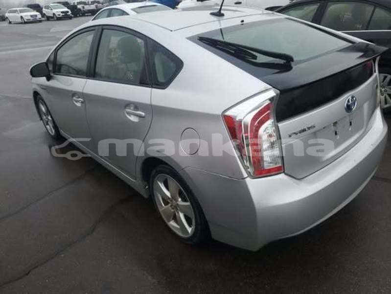 Big with watermark toyota prius tbilisi tbilisi 8124