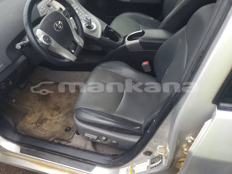 Big with watermark toyota prius tbilisi tbilisi 8124