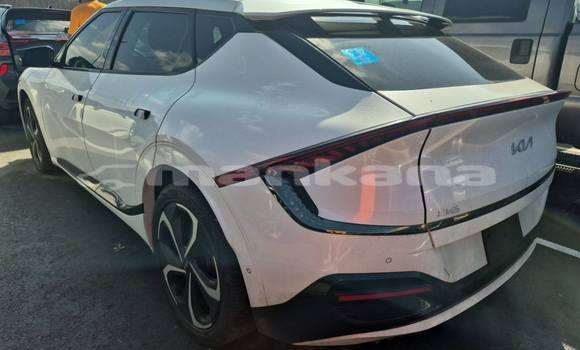 Buy Used Kia Elan White Car in Tbilisi in Tbilisi Buy Used Kia Elan White Car in Tbilisi in Tbilisi