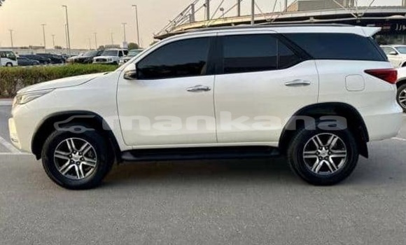 Buy Used Toyota Fortuner White Car in Tbilisi in Tbilisi Buy Used Toyota Fortuner White Car in Tbilisi in Tbilisi