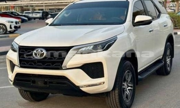 Buy Used Toyota Fortuner White Car in Tbilisi in Tbilisi Buy Used Toyota Fortuner White Car in Tbilisi in Tbilisi