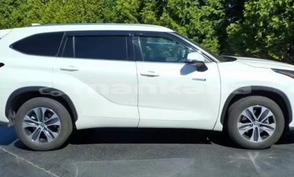 Buy Used Toyota Highlander White Car in Tbilisi in Tbilisi Buy Used Toyota Highlander White Car in Tbilisi in Tbilisi